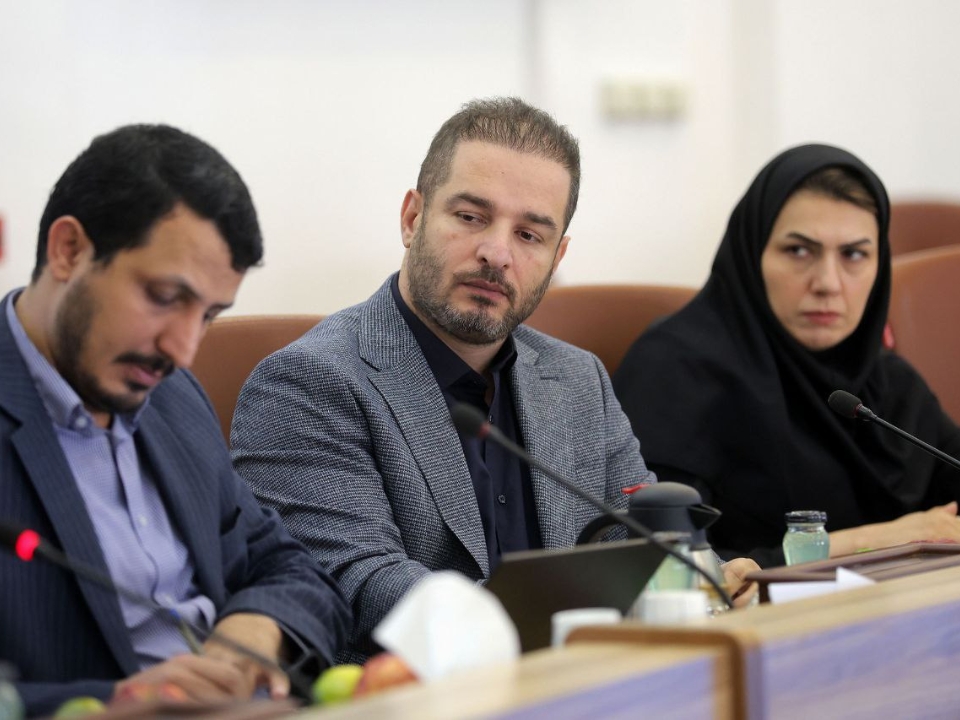 نشست مشترک اعضای هیئت‌مدیره انجمن ملی هوش مصنوعی ایران با حسین افشین معاونت علمی، فناوری و اقتصاد دانش‌بنیان ریاست‌جمهوری