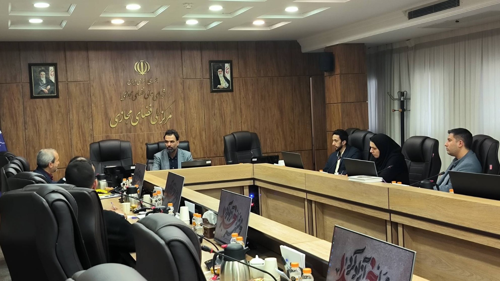 حضور نماینده انجمن ملی هوش مصنوعی ایران، خانم دکتر فراهانی عضو هیات مدیره انجمن در اولین جلسه کمیته هوش مصنوعی اداره کل اقتصاد دیجیتال، مرکز ملی فضای مجازی - سوم خرداد ۱۴۰۴