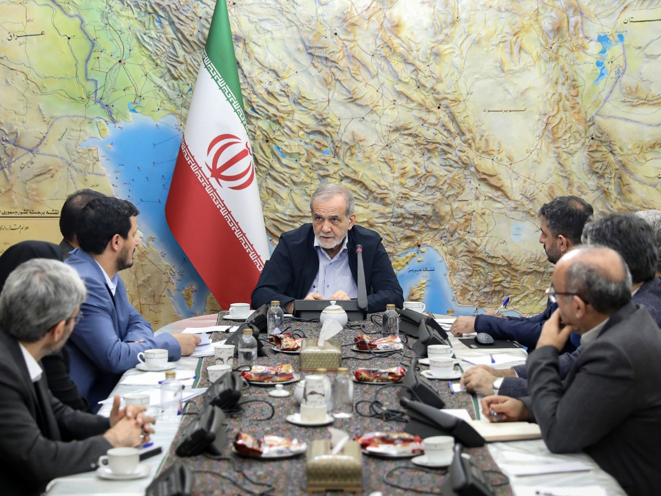 دیدار جمعی از فعالین حوزه هوش مصنوعی با رئیس جمهور