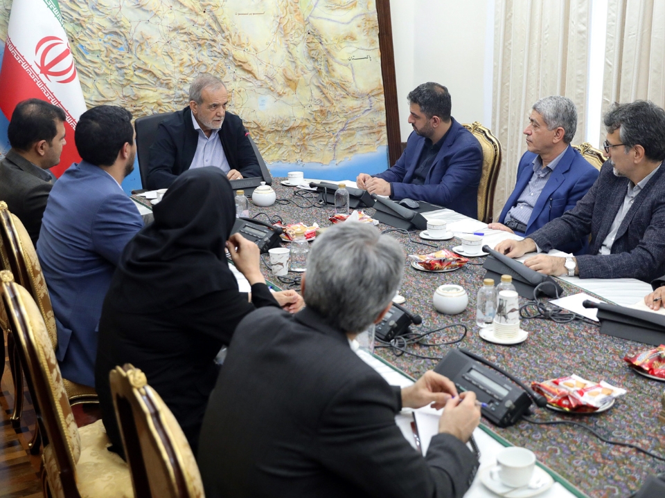 دیدار جمعی از فعالین حوزه هوش مصنوعی با رئیس جمهور