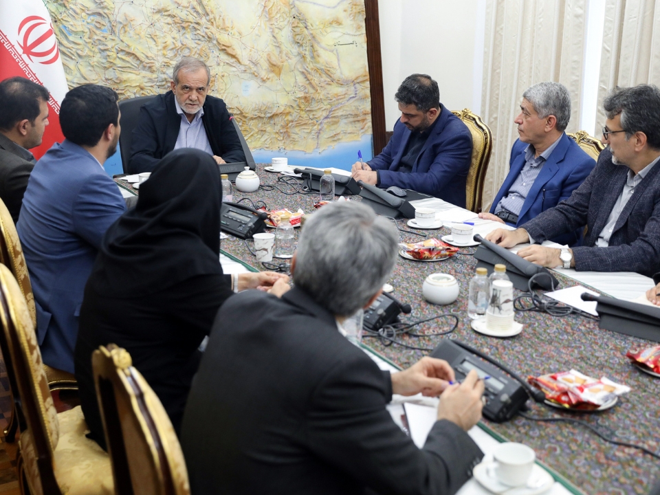 دیدار جمعی از فعالین حوزه هوش مصنوعی با رئیس جمهور