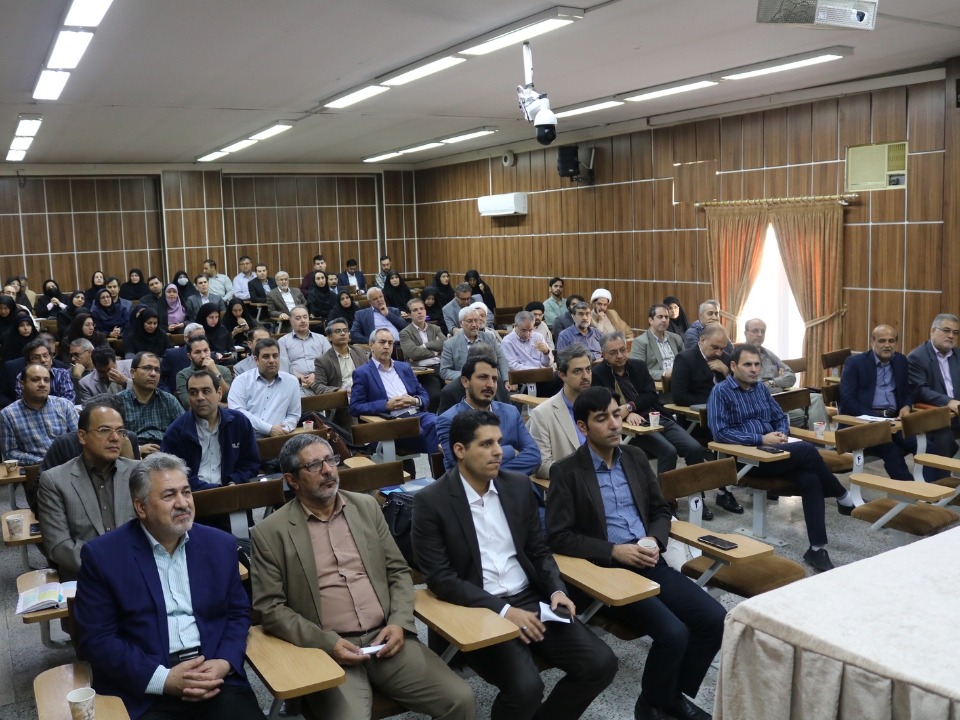 نشست مشترک اعضای هیئت‌مدیره انجمن ملی هوش مصنوعی ایران با حسین افشین معاونت علمی، فناوری و اقتصاد دانش‌بنیان ریاست‌جمهوری
