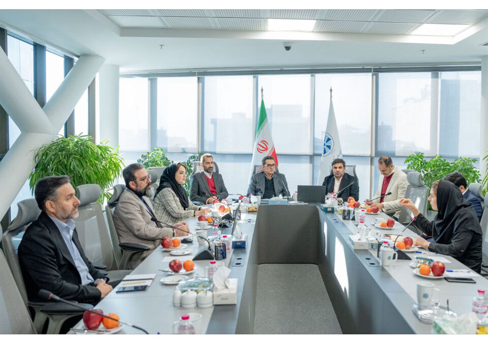 برگزاری نشست " بررسی نقش و کاربرد هوش مصنوعی در آینده صنایع مختلف "، ذیل کمیسیون تحول، نوآوری و بهره‌وری اتاق بازرگانی، صنایع، معادن و کشاورزی تهران با حضور فعالان اقتصادی این حوزه و سرکار خانم دکتر الهام فراهانی عضو هیات مدیره انجمن ملی هوش مصنوعی ایران