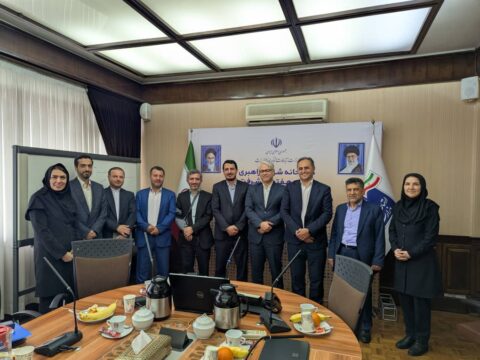 در نشست اعضای هیأت مدیره انجمن ملی هوش مصنوعی ایران با معاون وزیر ارتباطات مطرح شد: مشارکت در تکمیل و توسعه زیست بوم نوآوری هوش‌مصنوعی