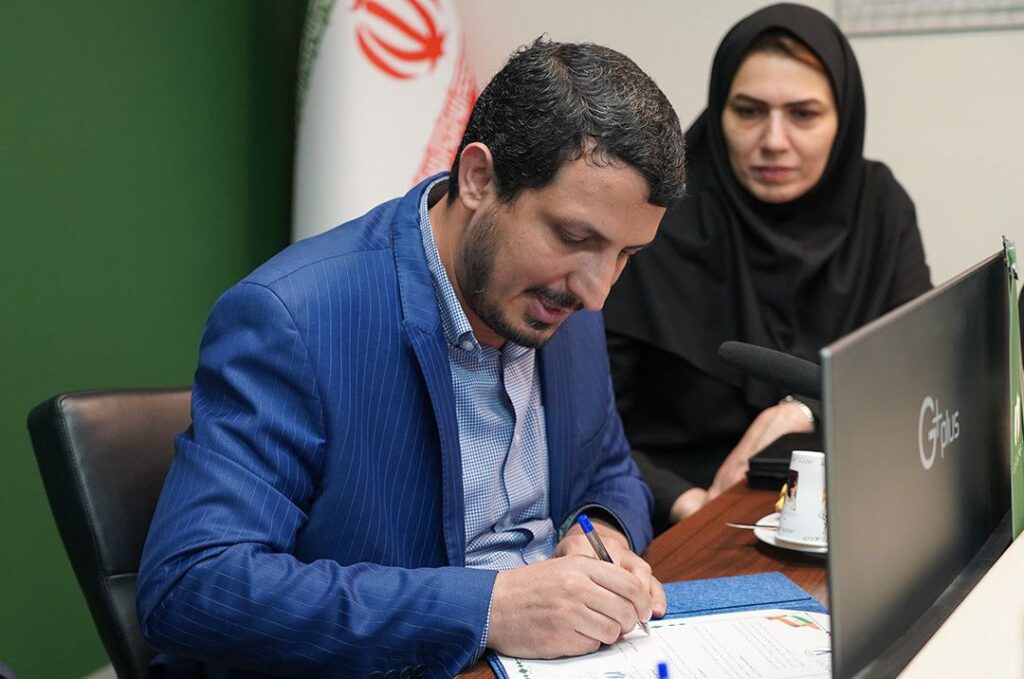 تفاهمنامه همکاری میان نصر و انجمن ملی هوش مصنوعی ایران امضا شد